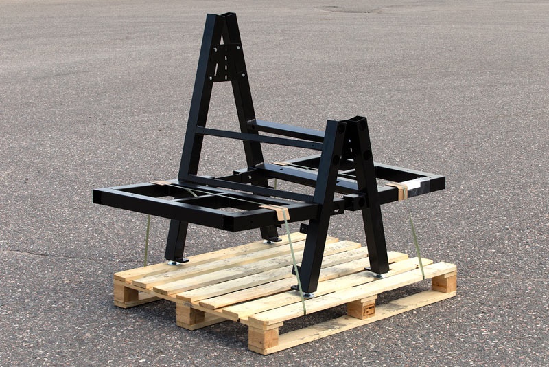 Yksi runko lentoaseman penkkeihin.